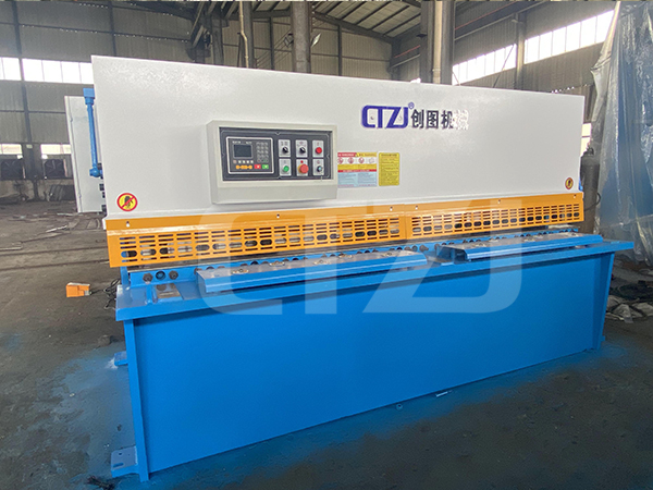 QC12Y-4X2500液壓擺式剪板機(jī)2 QC12Y-4X2500液壓擺式剪板機(jī)2