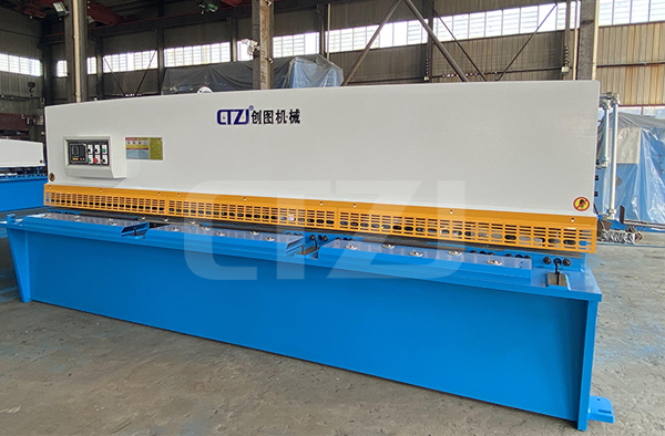 QC12Y-6X4000液壓擺式剪板機(jī)(1) QC12Y-6X4000液壓擺式剪板機(jī)(1)